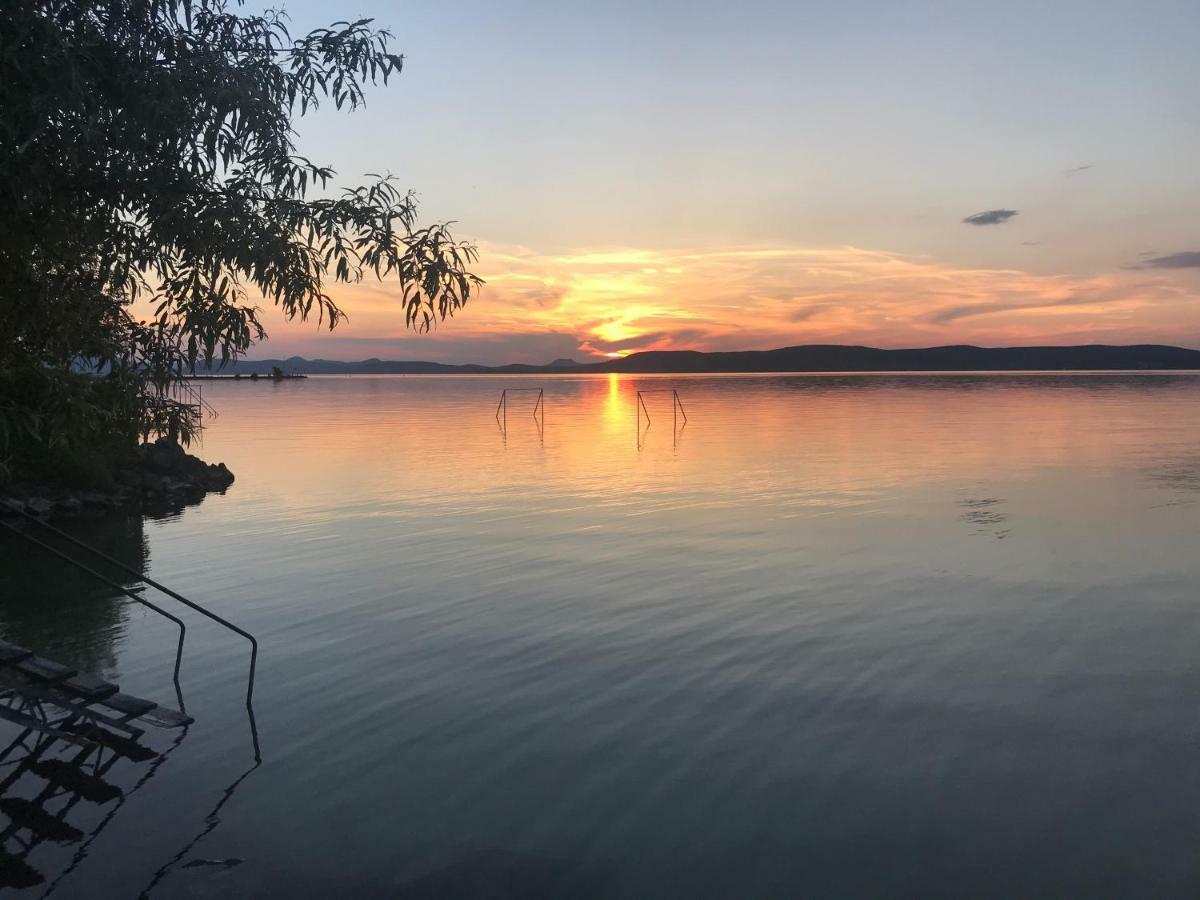 Sunny Private Beach Balatonlelle Zewnętrze zdjęcie